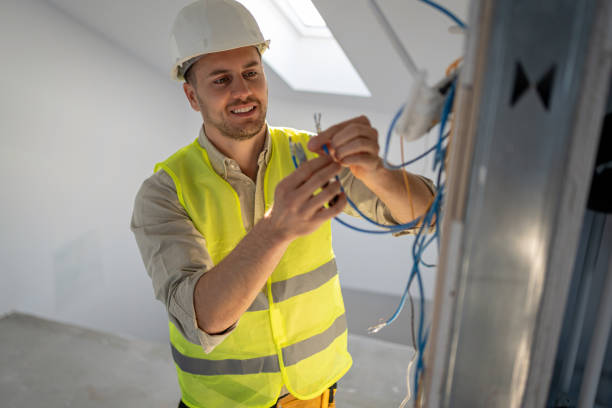 Best Licensed Electrician  in Fowler, CA